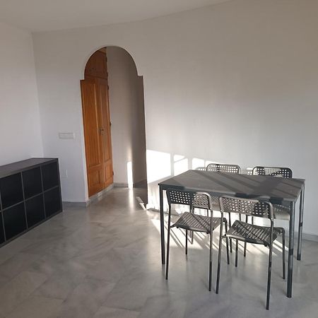 Lovely Penthouse In Front Of The Beach With Free Parking Málaga Exterior foto